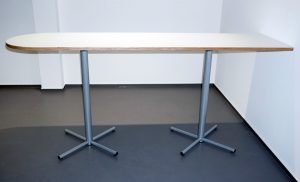 DOPPEL-SÄULENTISCHE