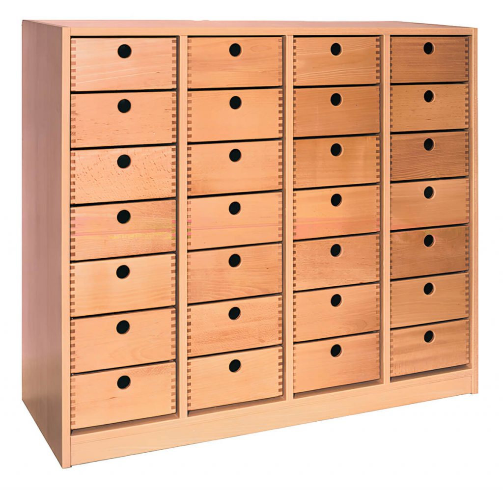 Regal mit Holzschubkästen 02